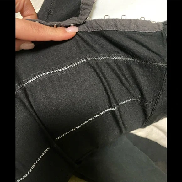 💚3/20$5/25💚Silence + Noise Black hook/eye clasp front - Picture 13 of 16